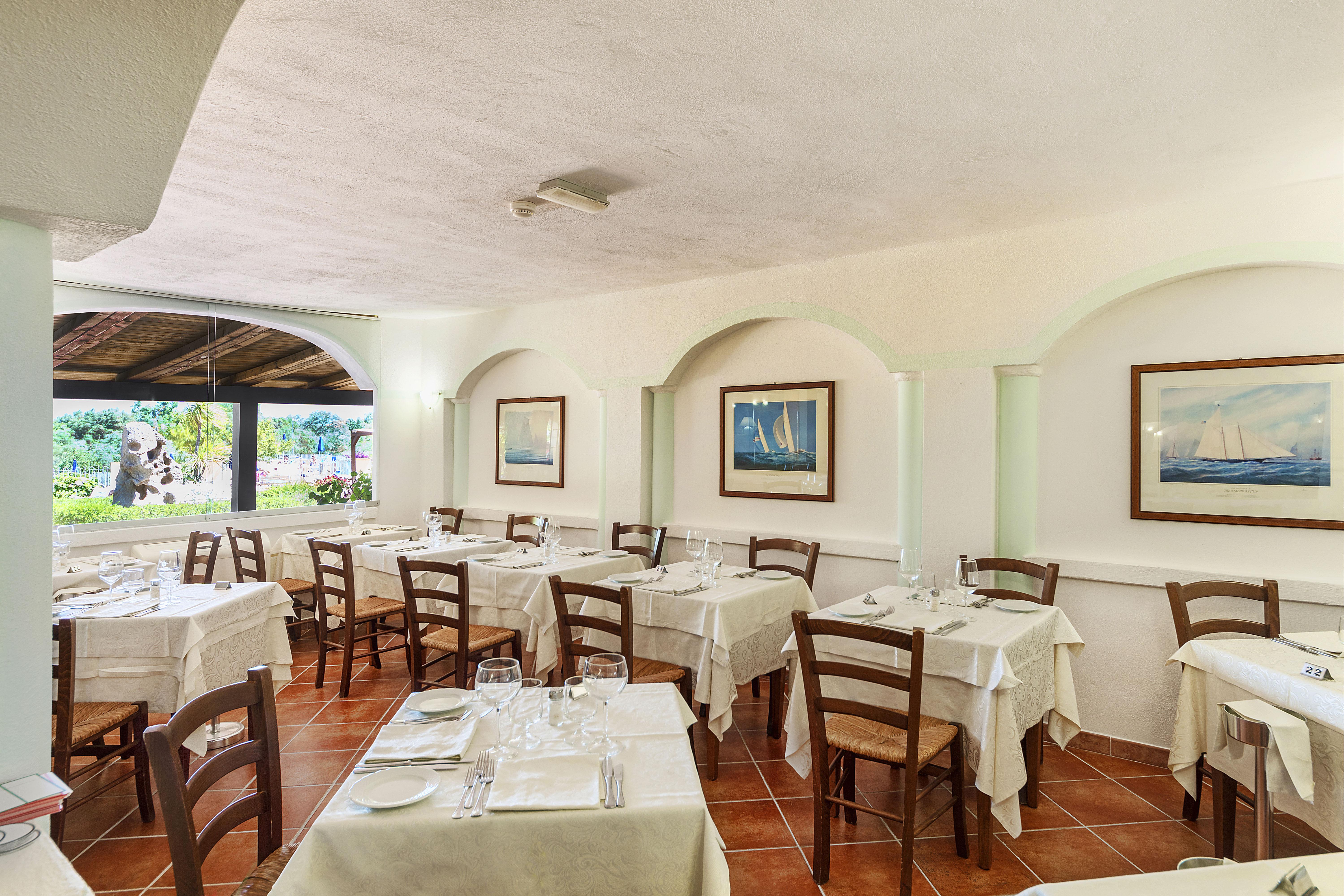 Colonna Beach Hotel Marinella 마리넬라 외부 사진