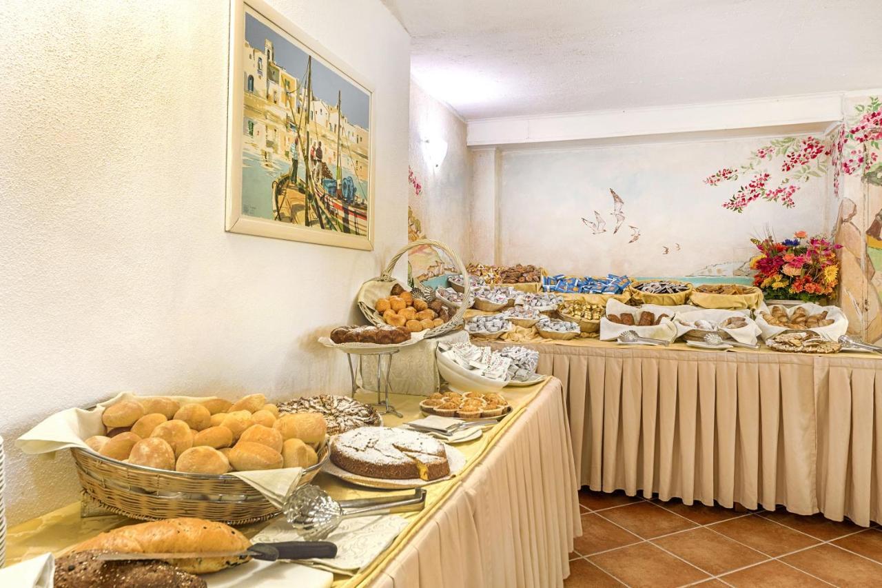 Colonna Beach Hotel Marinella 마리넬라 외부 사진